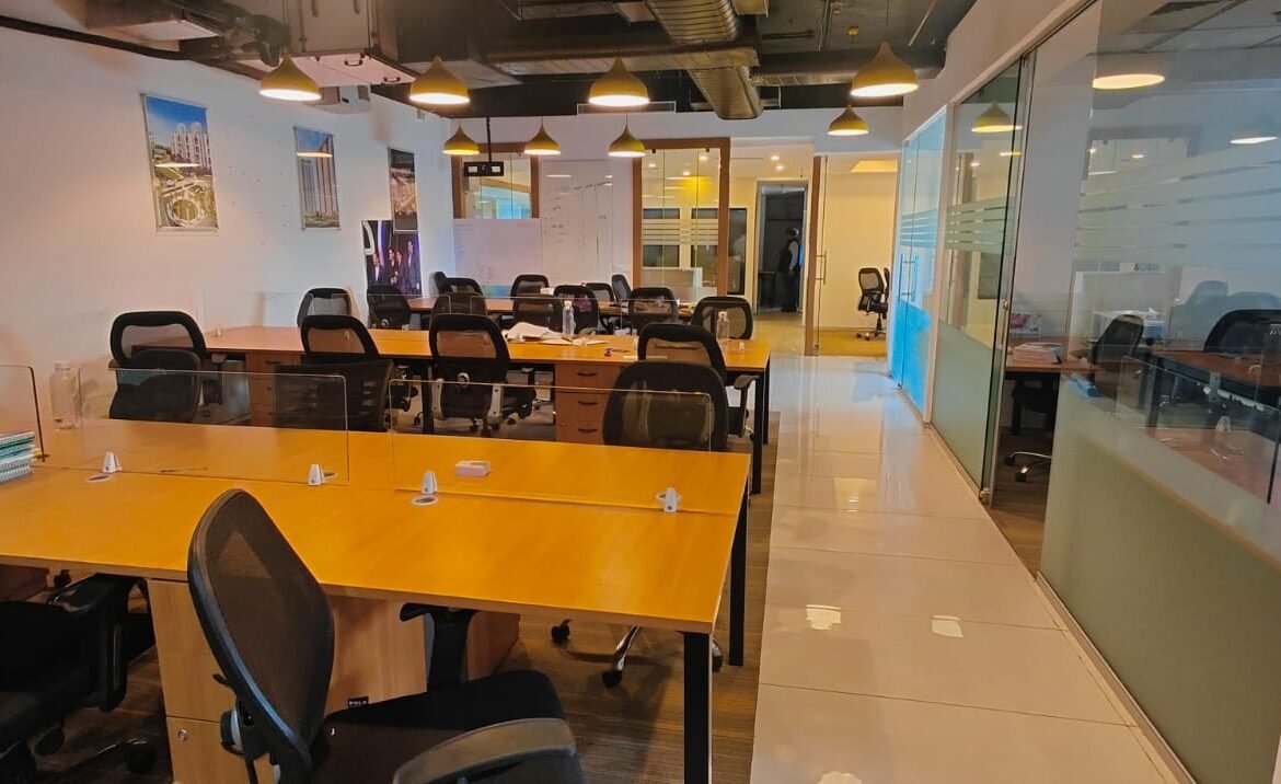 Splendor Spectrum One Workspace